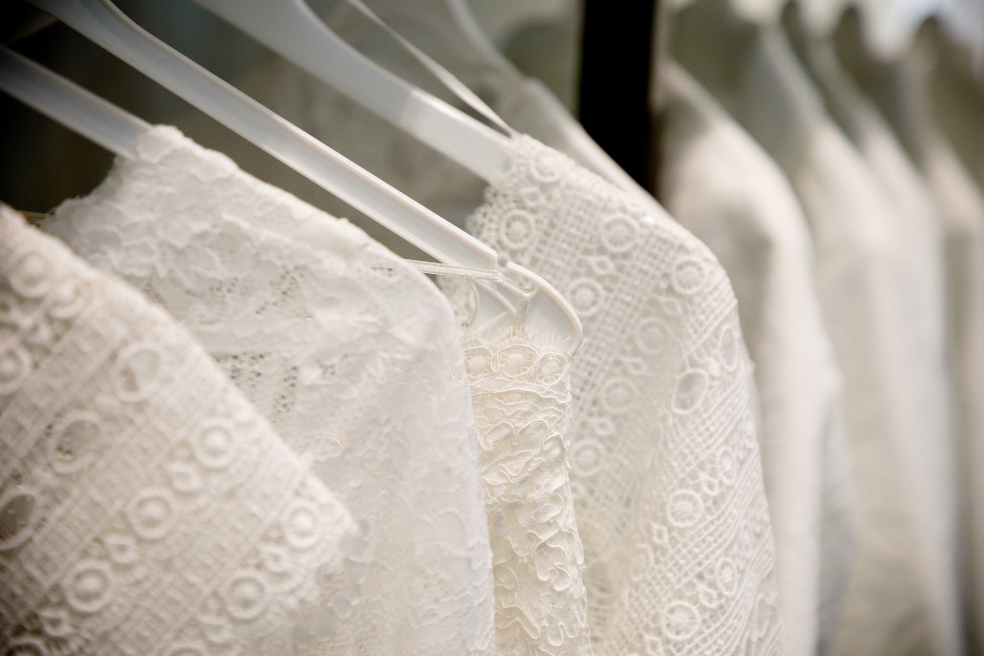 Trouwjurken en sluiers kopen