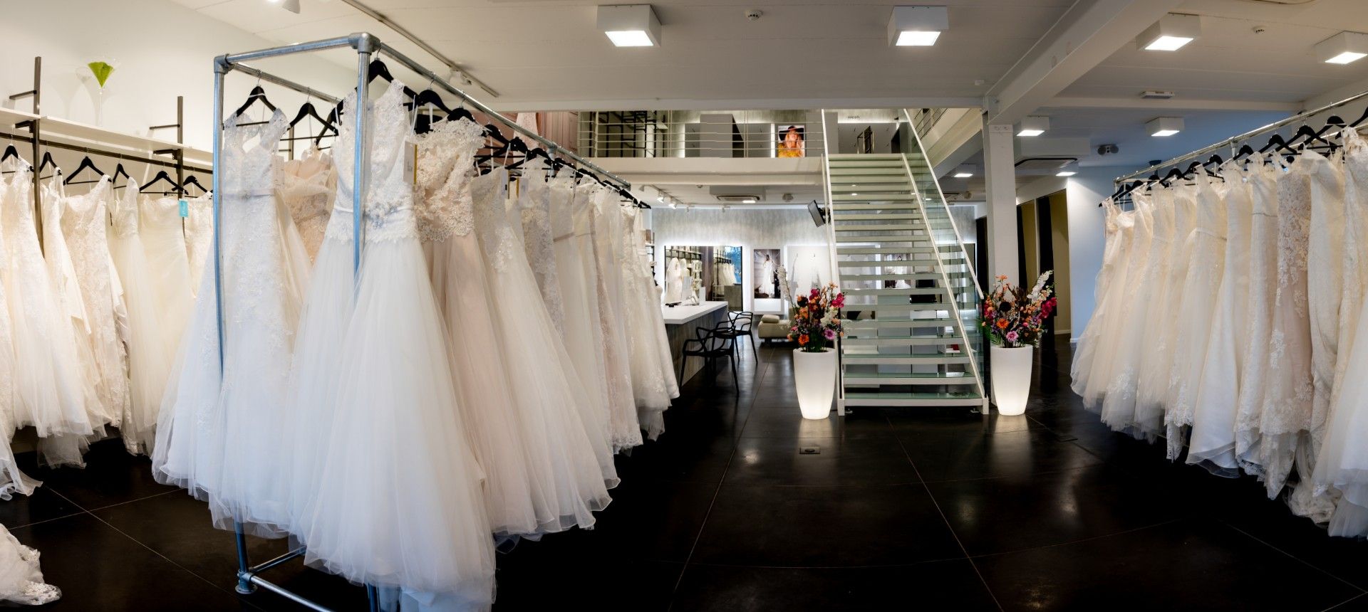 Ruime collectie trouwjurken en bruidsaccesoires